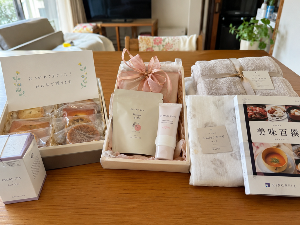 職場の連名ギフト・友人への個人ギフト・親族への実用品ギフトを並べたイメージ